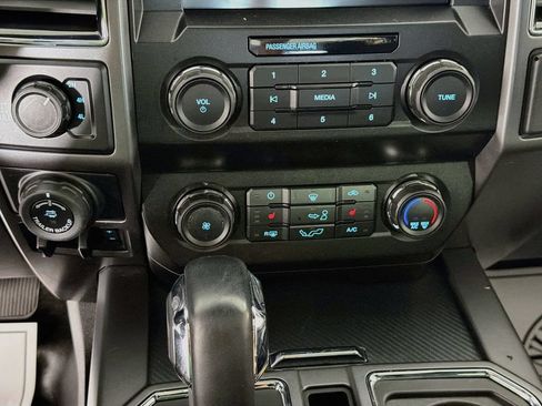 Used 2020 Ford F150 XLT w/ Equipment Group 302A Luxury AWD/4WD image 17