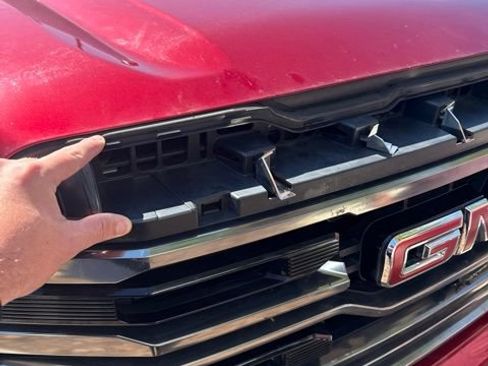 Used 2022 GMC Sierra 1500 AT4 w/ AT4 Premium Package AWD/4WD image 7