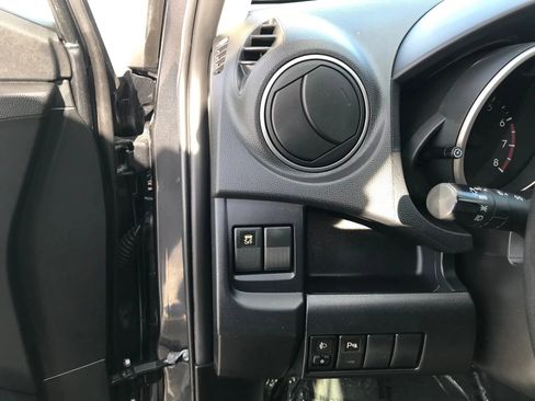 Used 2015 MAZDA MAZDA5 Grand Touring image 14