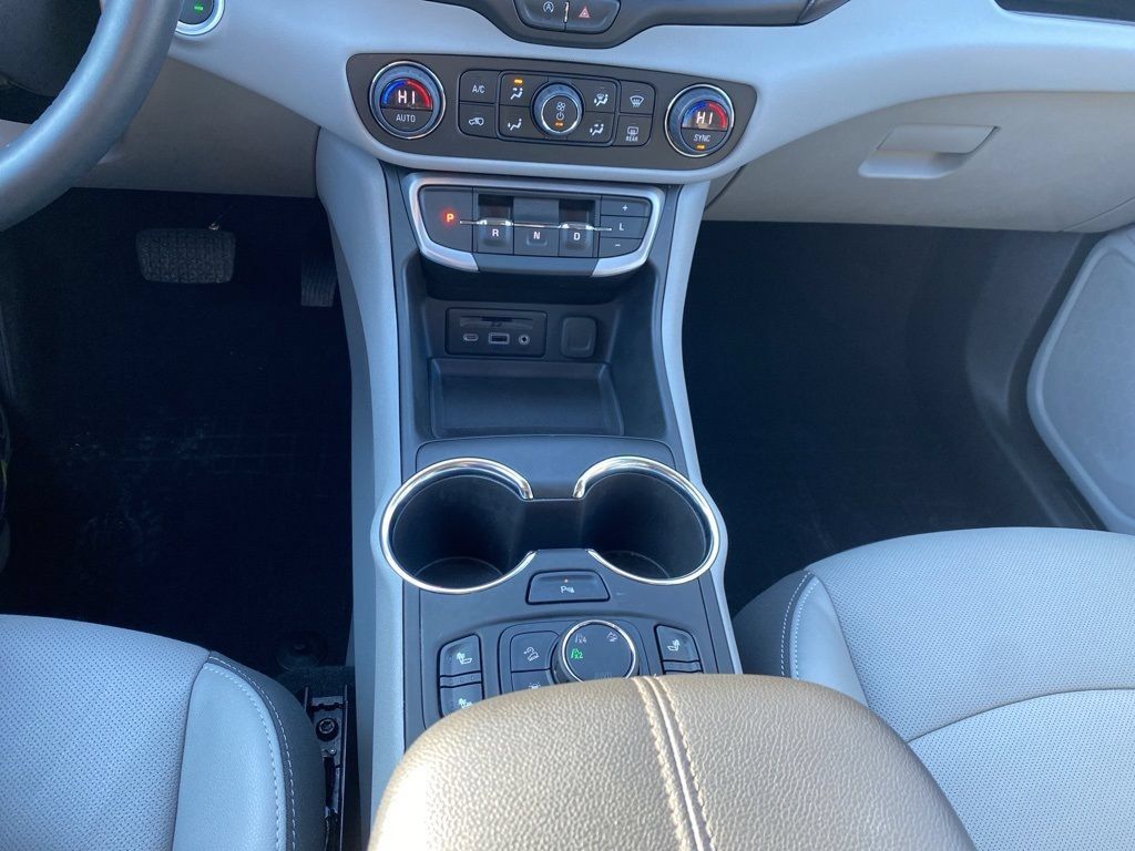 Used 2024 GMC Terrain SLT w/ Tech Package AWD/4WD image 25