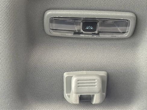 Used 2020 Ford Explorer XLT w/ Comfort Package AWD/4WD image 33