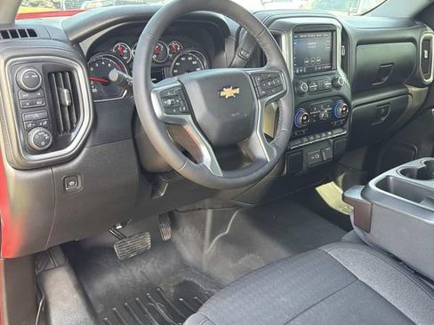Used 2022 Chevrolet Silverado 1500 LT AWD/4WD image 18