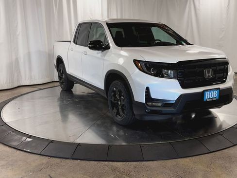 New 2026 Honda Ridgeline Black Edition image 3