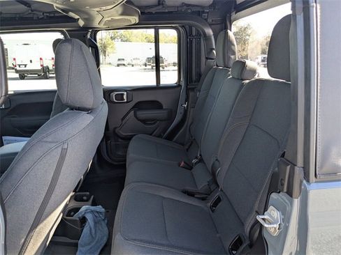 New 2026 Jeep Gladiator Sport image 14