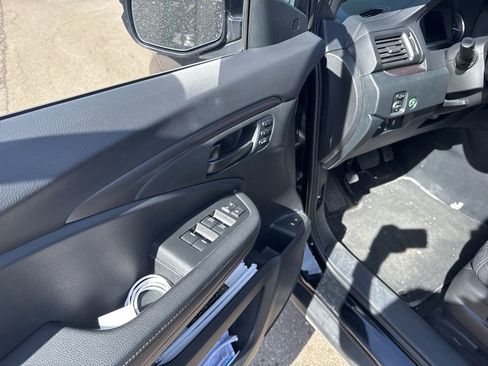 Certified 2023 Honda Passport EX-L image 17