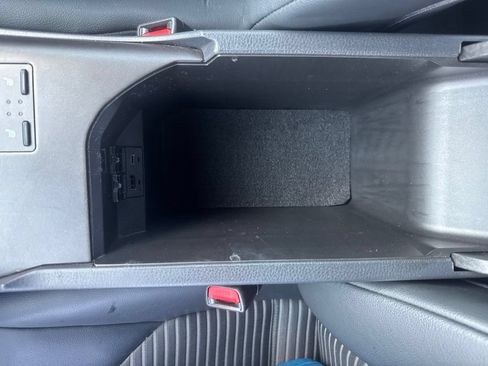 Used 2024 Toyota Camry SE FWD image 25