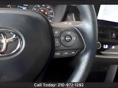 Used 2024 Toyota Corolla Cross AWD Hybrid image 14