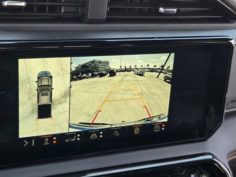 Used 2025 GMC Sierra 1500 AT4 w/ AT4 Premium Package AWD/4WD image 20