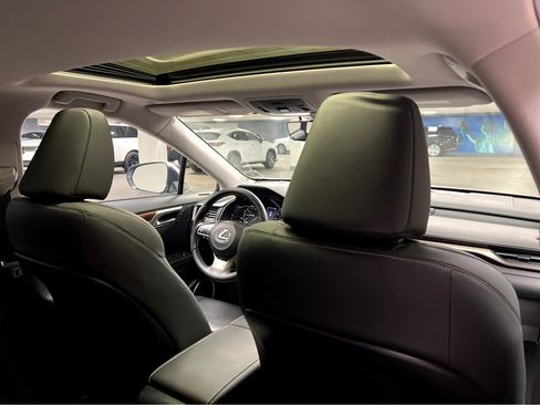 Certified 2022 Lexus RX 350L Premium w/ Premium Package image 22