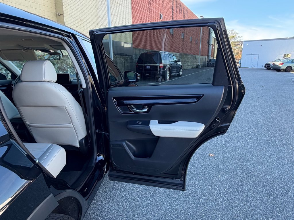 Used 2024 Honda CR-V EX-L image 16