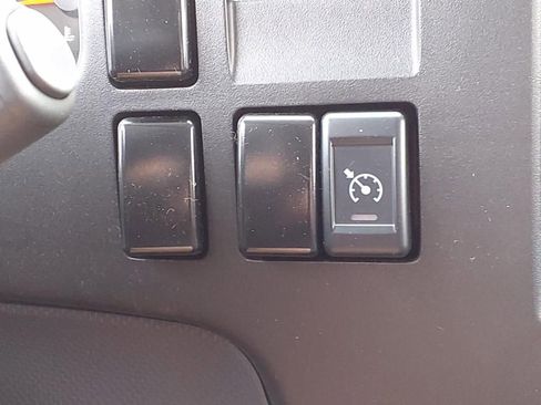 New 2025 Chevrolet Low Cab Forward image 12