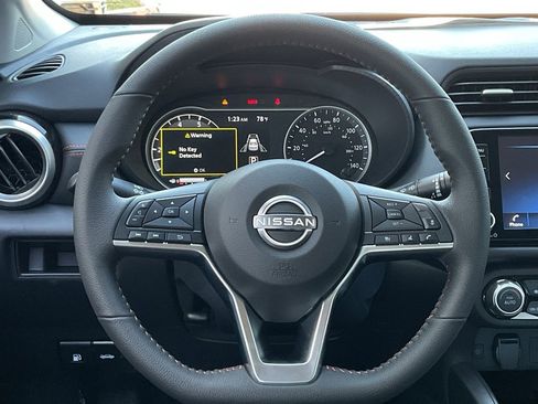 New 2025 Nissan Versa SR w/ Trunk Package image 18