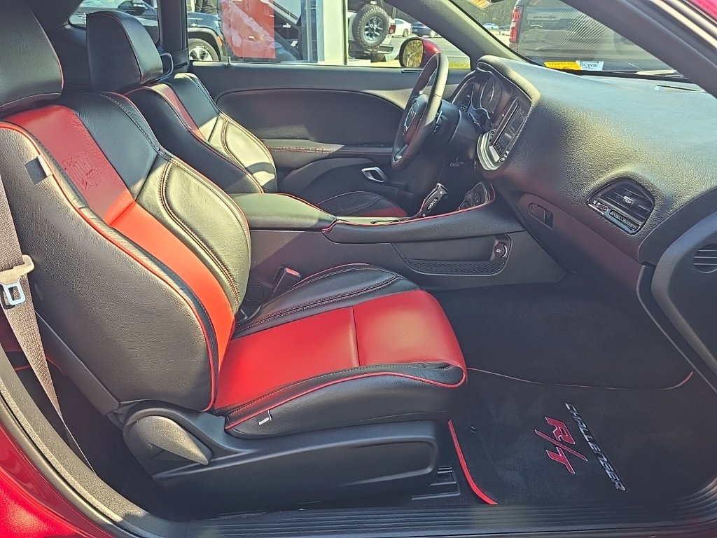 Used 2018 Dodge Challenger R/T Scat Pack RWD image 14