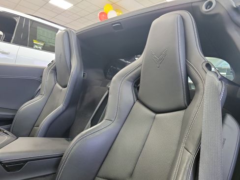 Used 2024 Chevrolet Corvette Stingray Coupe w/ 1LT RWD image 19