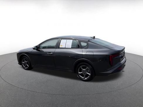 Used 2025 Kia K4 LXS image 10