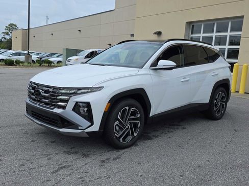 New 2025 Hyundai Tucson Limited image 3