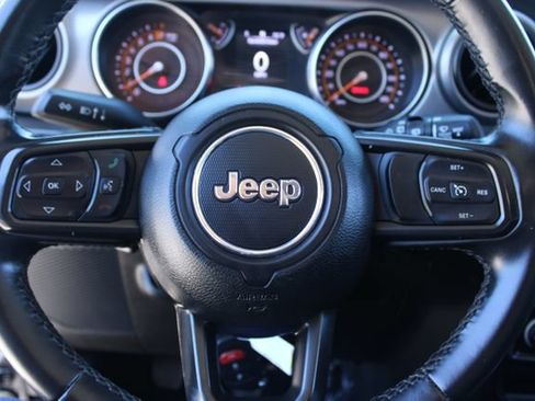 Used 2022 Jeep Wrangler Unlimited Sport AWD/4WD image 19