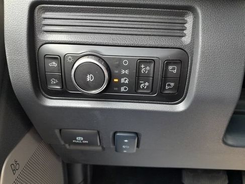 Used 2026 Ford F250 Lariat AWD/4WD image 18