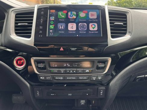 Used 2017 Honda Pilot Touring image 30