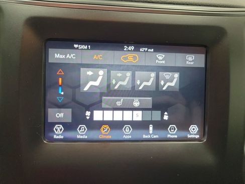 Used 2020 Jeep Cherokee Latitude Plus w/ Cold Weather Group AWD/4WD image 42