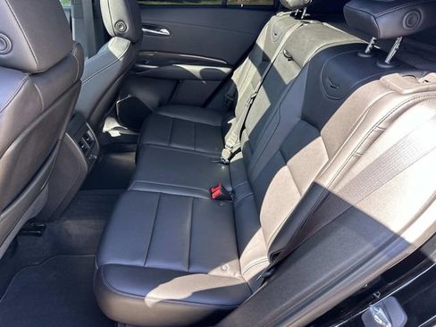 Used 2023 Cadillac XT4 Sport w/ LPO, Onyx Lite Package AWD/4WD image 11