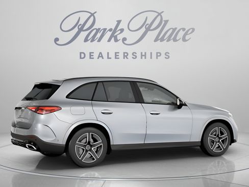 Certified 2025 Mercedes-Benz GLC 300 4MATIC w/ AMG Line image 21