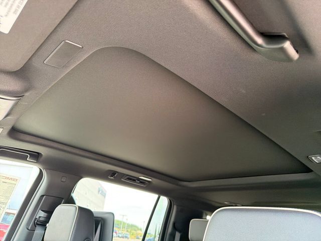 New 2026 GMC Yukon XL Elevation w/ Elevation Premium Package AWD/4WD image 15