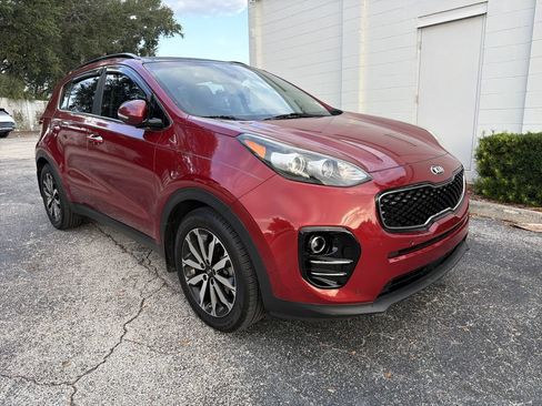 Used 2019 Kia Sportage EX w/ EX Technology Package FWD image 2