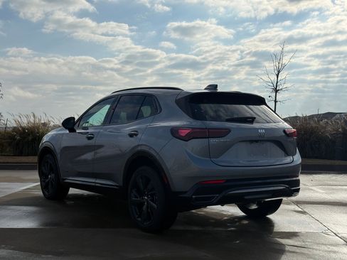 Certified 2025 Buick Envision Sport Touring image 6