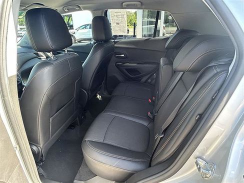 Certified 2018 Chevrolet Trax LT w/ Redline Edition FWD image 21