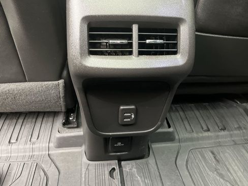 Certified 2024 GMC Terrain AT4 w/ Tech Package AWD/4WD image 12