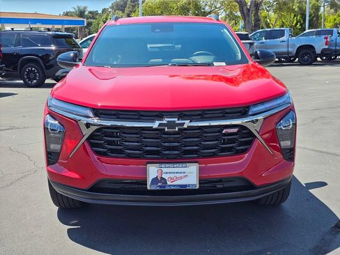 New 2026 Chevrolet Trax RS w/ Driver Confidence Package FWD image 2