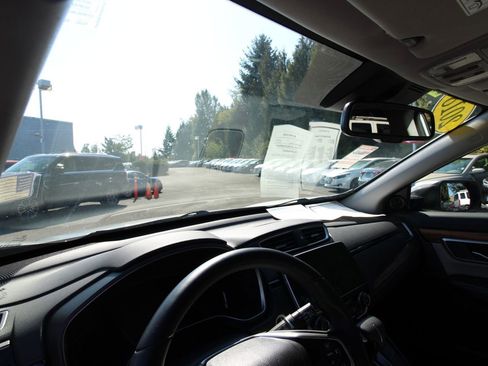 Used 2018 Honda CR-V Touring image 11