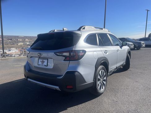 Used 2025 Subaru Outback Limited w/ Popular Package #2 image 7