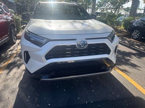 Used 2023 Toyota RAV4 XSE AWD/4WD image 2