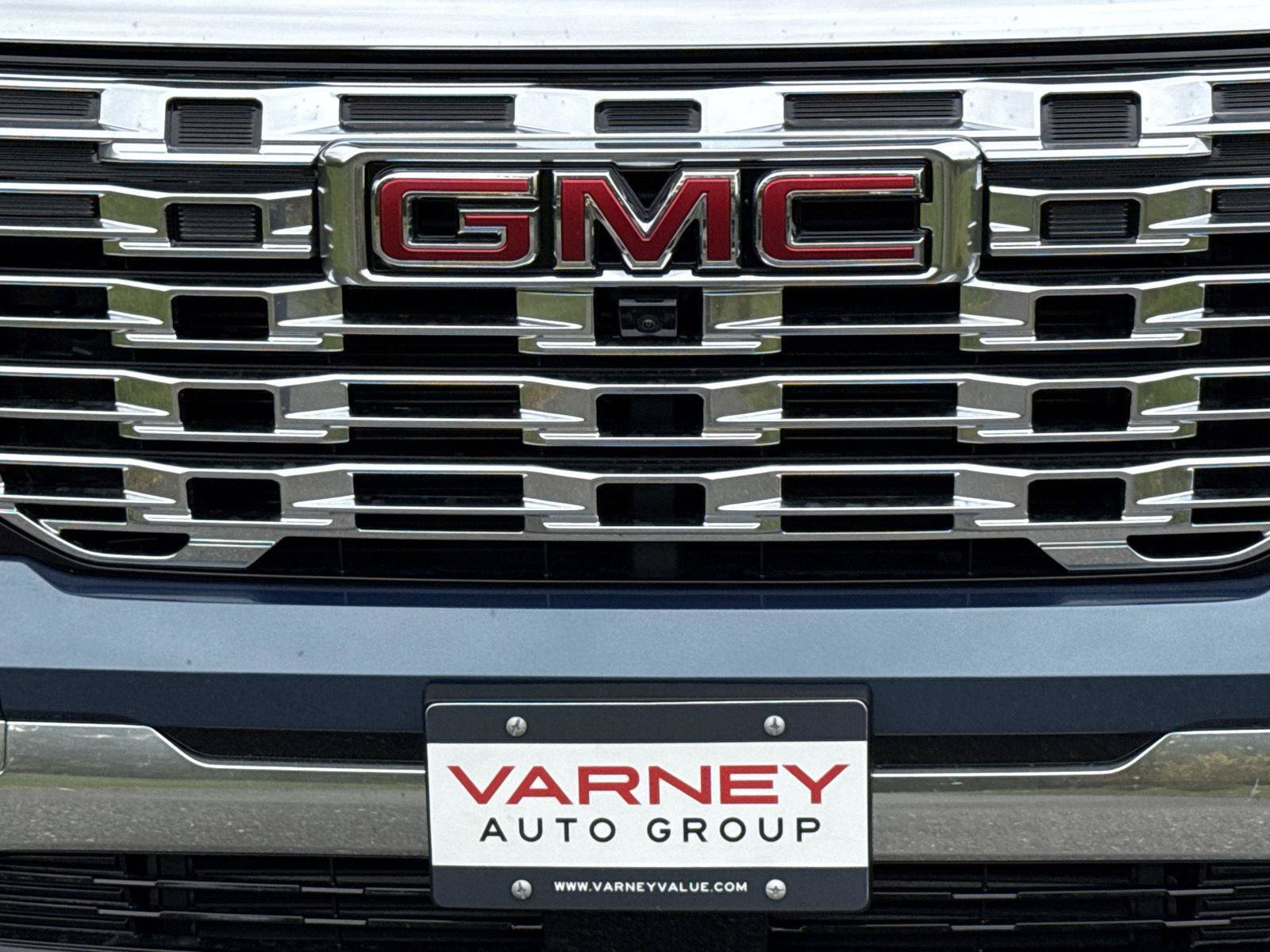 New 2027 GMC Terrain Denali AWD/4WD image 4