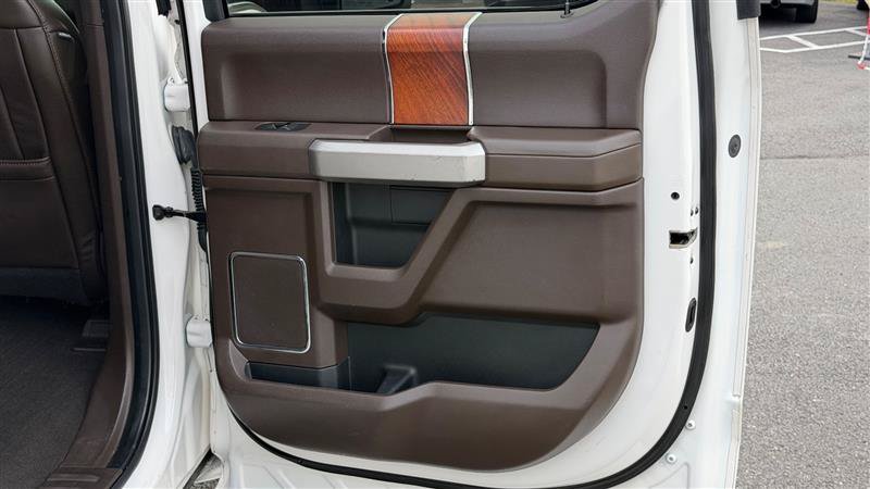 Used 2019 Ford F150 King Ranch w/ Equipment Group 601A Luxury AWD/4WD image 41