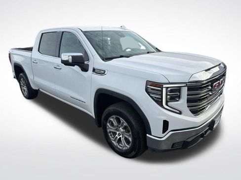 Used 2024 GMC Sierra 1500 SLT image 10