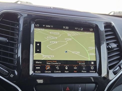 Used 2022 Jeep Cherokee Limited w/ Elite Package AWD/4WD image 23