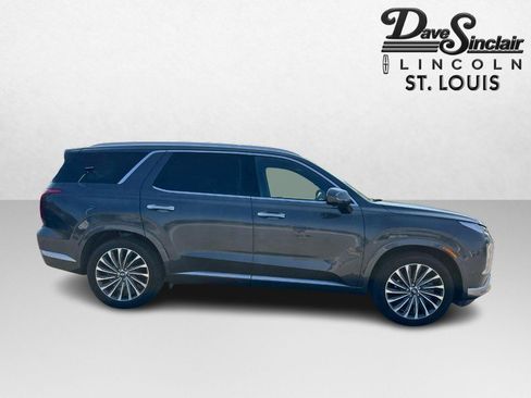 Used 2024 Hyundai Palisade Calligraphy image 4