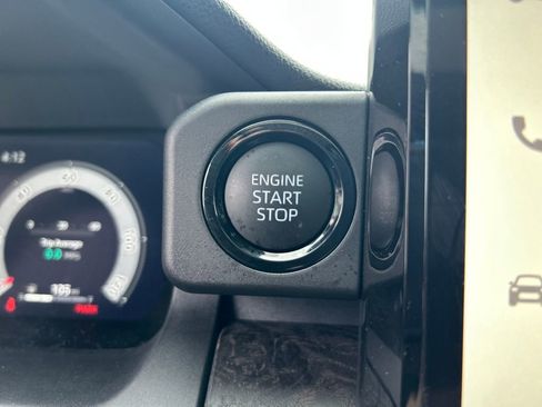 Certified 2025 Toyota Tacoma Limited image 28