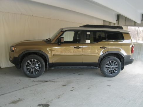 New 2026 Toyota Land Cruiser image 6