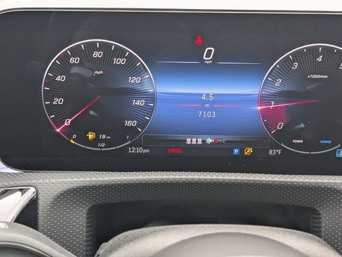 Used 2025 Mercedes-Benz CLA 250 image 14