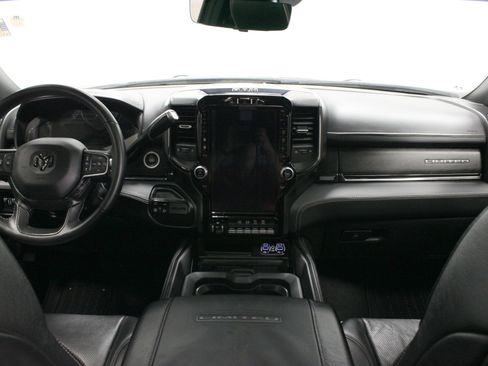Used 2024 RAM 2500 Limited AWD/4WD image 18