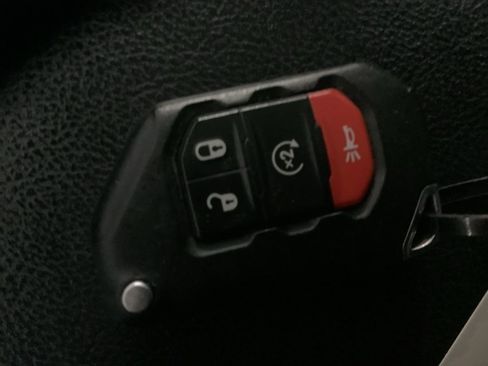 Used 2021 Jeep Wrangler Unlimited Sport image 39