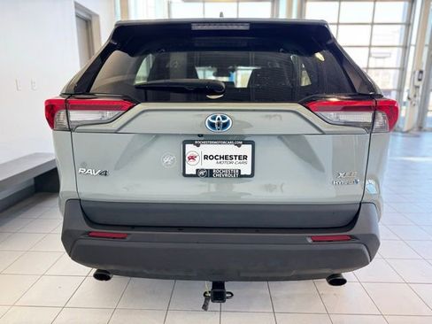 Used 2021 Toyota RAV4 XLE w/ Convenience Package image 36