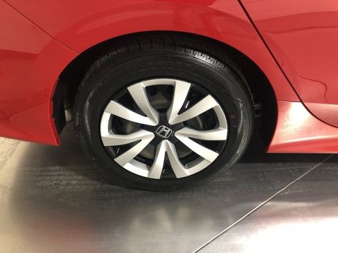 Used 2022 Honda Civic LX image 9