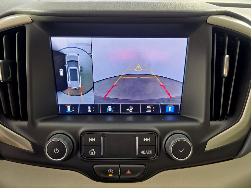 Used 2024 GMC Terrain Denali w/ Denali Premium Package AWD/4WD image 22