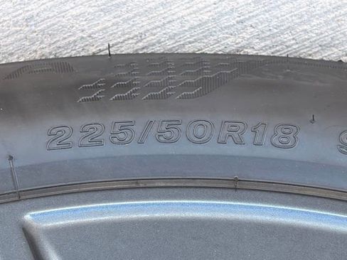 Used 2023 BMW i4 eDrive40 RWD image 7