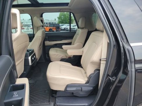 Used 2022 Ford Expedition Max Limited AWD/4WD image 22